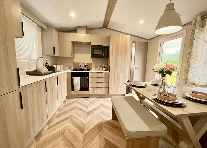 Hot Tub Private - Fountain Fishing Lakes シャレー Amotherby